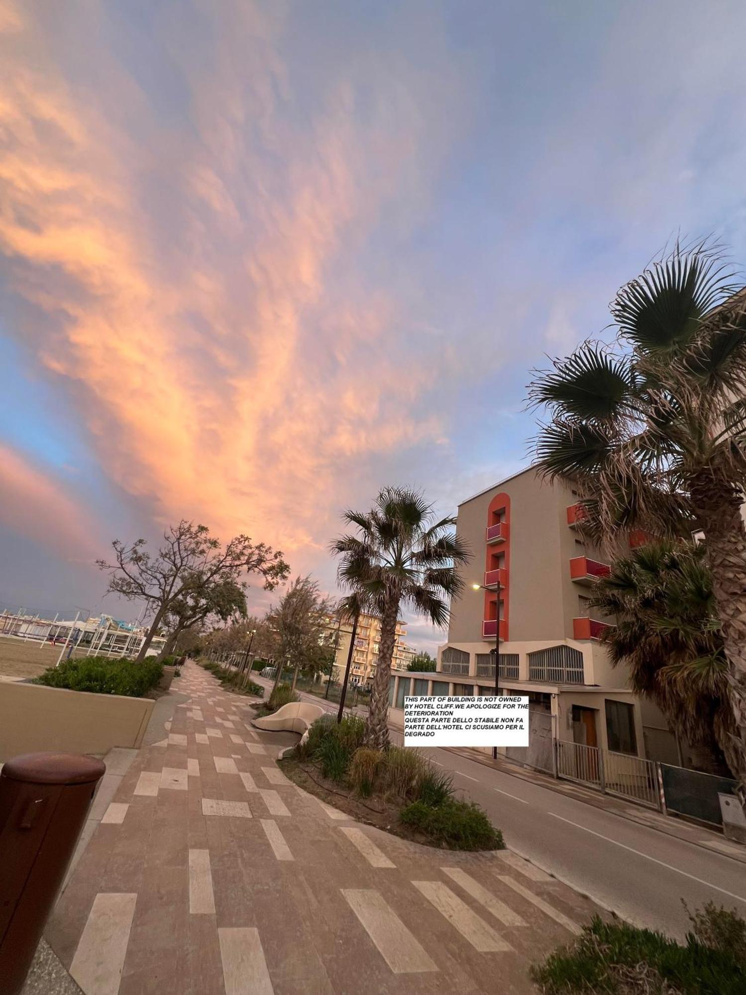 Hotel Cliff Rimini Buitenkant foto